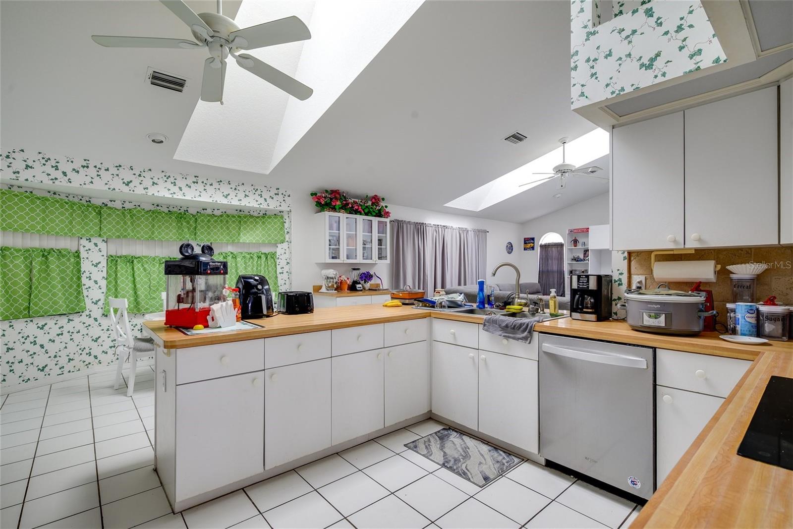 Image 13 of 30 For 5173 Lydia Court