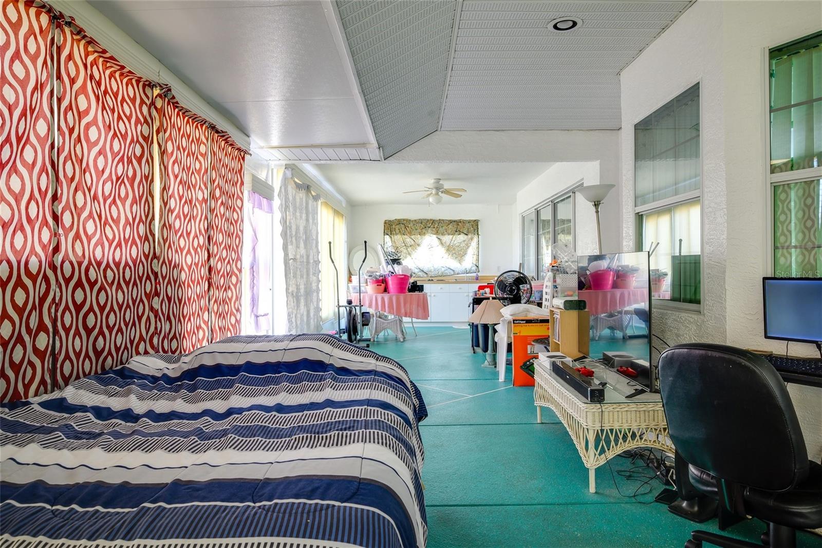 Image 19 of 30 For 5173 Lydia Court