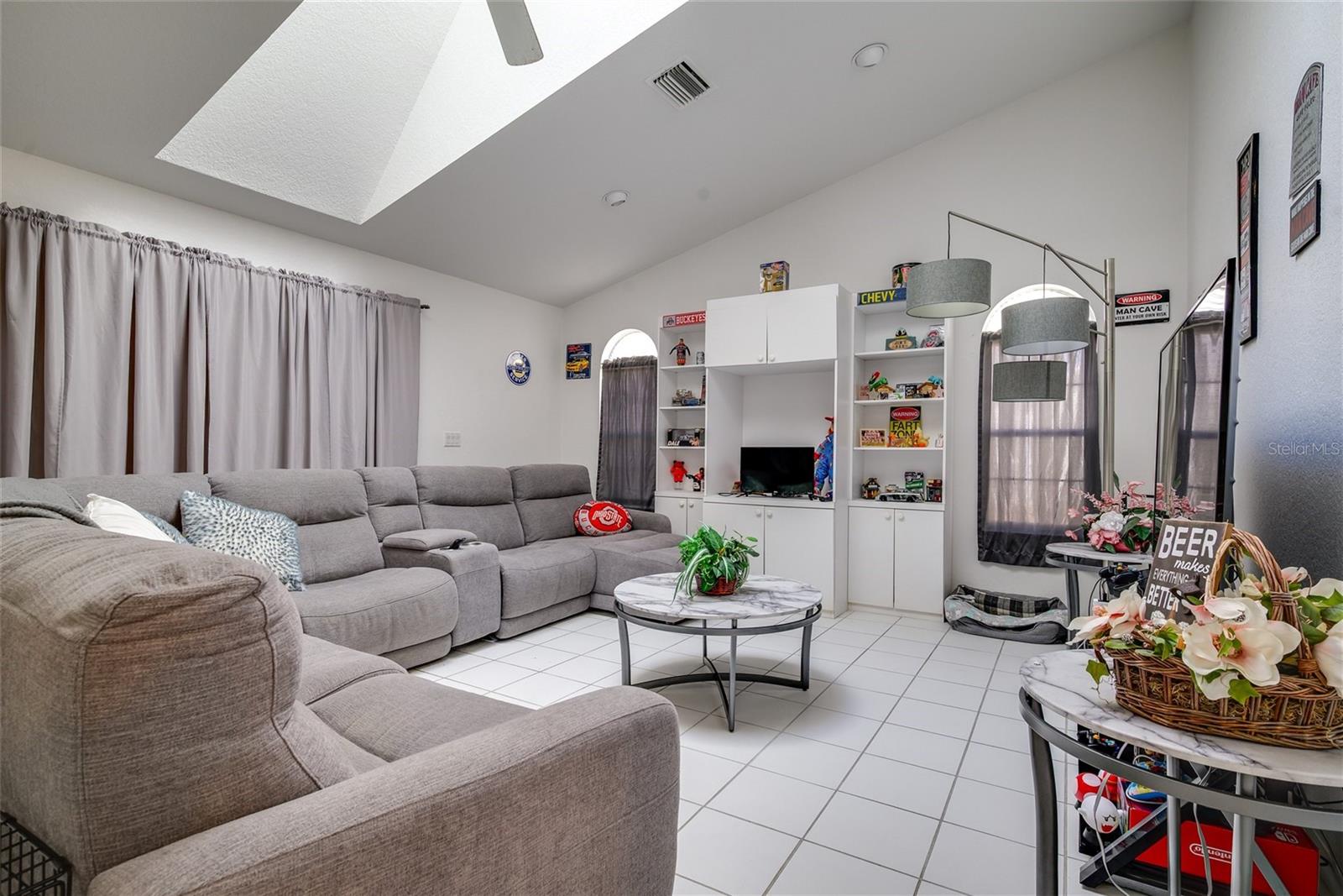 Image 6 of 30 For 5173 Lydia Court