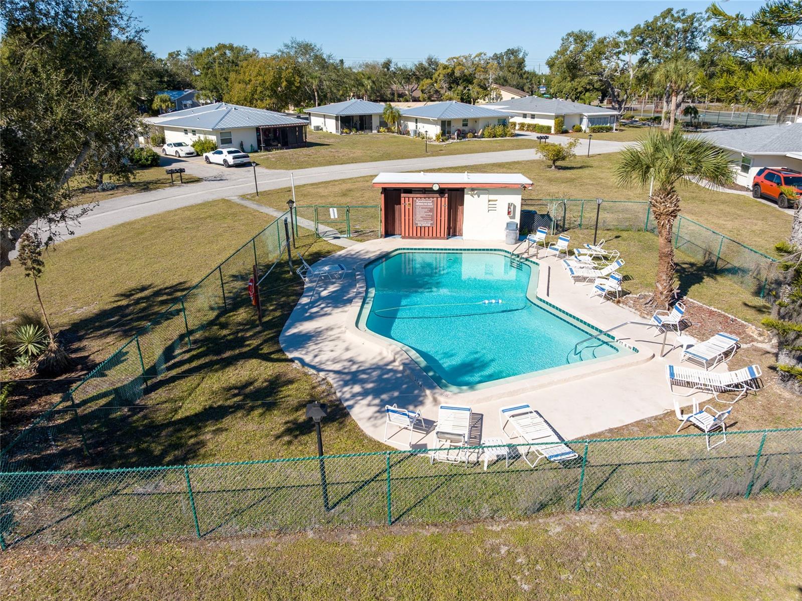 Image 31 of 32 For 3242 Ramblewood Drive N 23-c-3