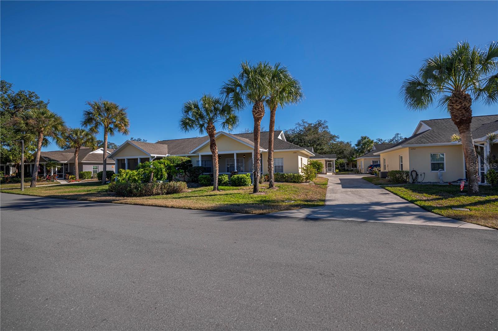 Image 2 of 76 For 1288 Green Oak Trail