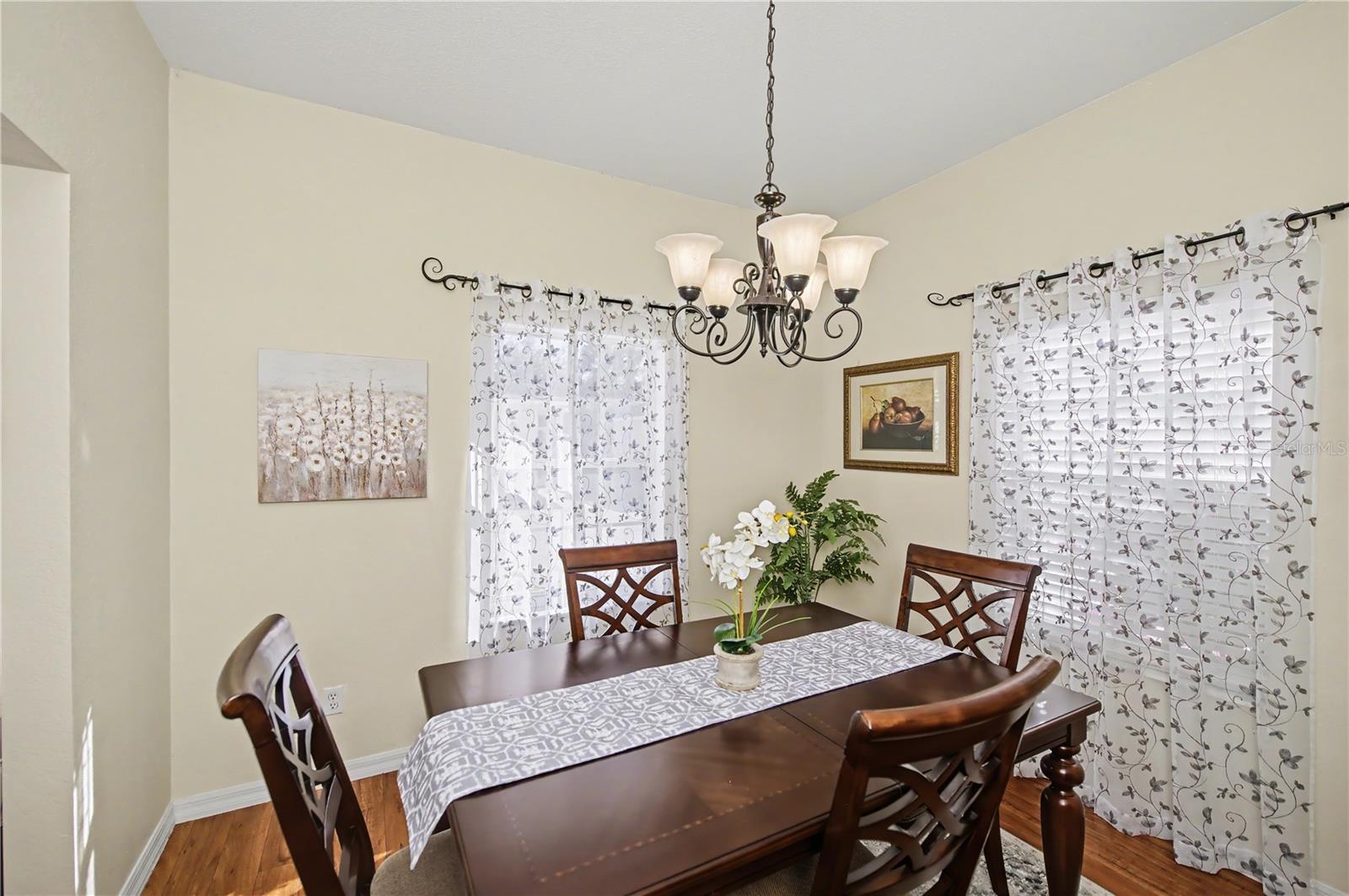 Image 32 of 76 For 1288 Green Oak Trail