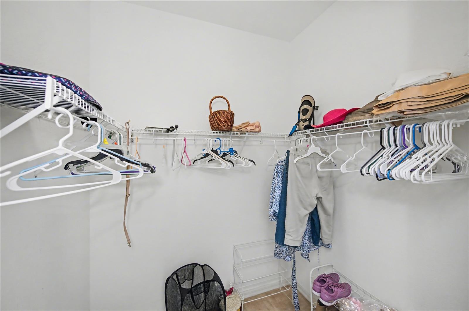 Image 40 of 76 For 1288 Green Oak Trail