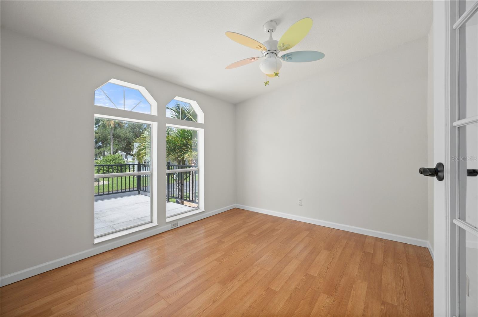 Image 14 of 62 For 1000 Kings Highway 111