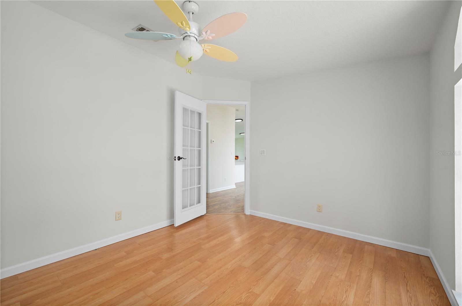 Image 15 of 62 For 1000 Kings Highway 111