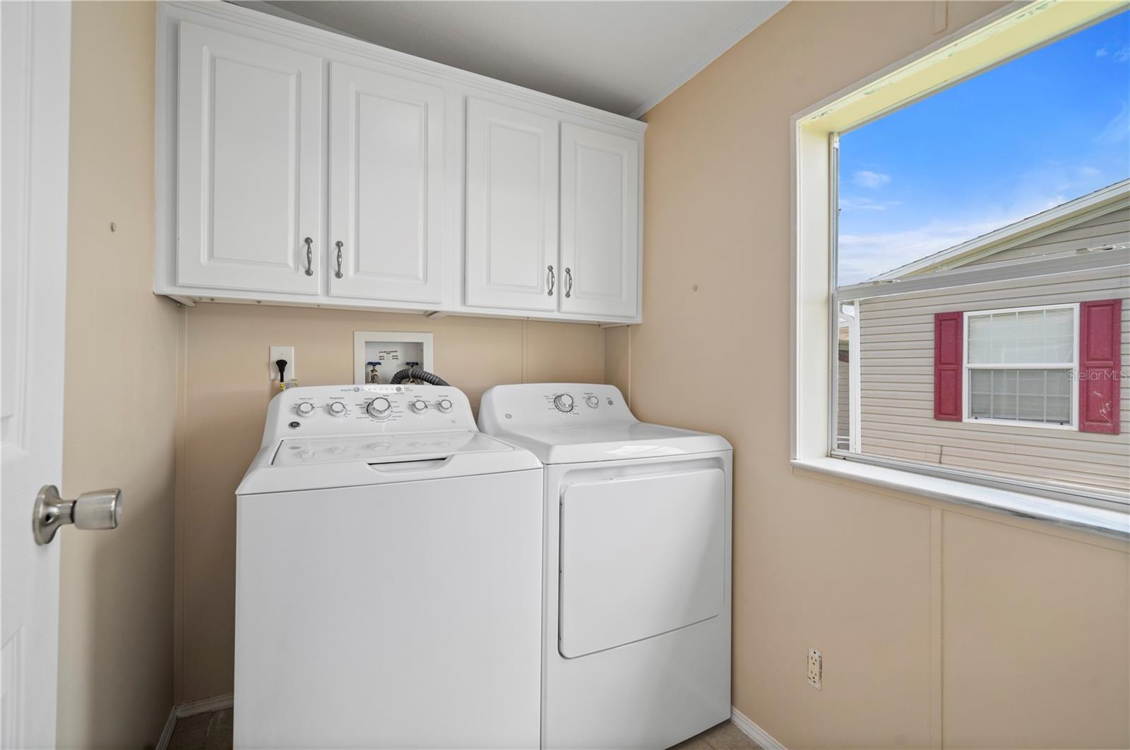 Image 26 of 62 For 1000 Kings Highway 111