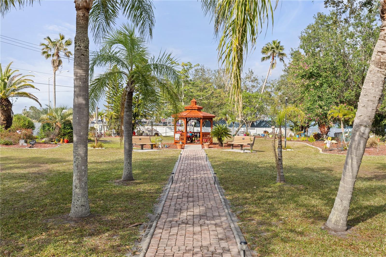 Image 56 of 62 For 1000 Kings Highway 111