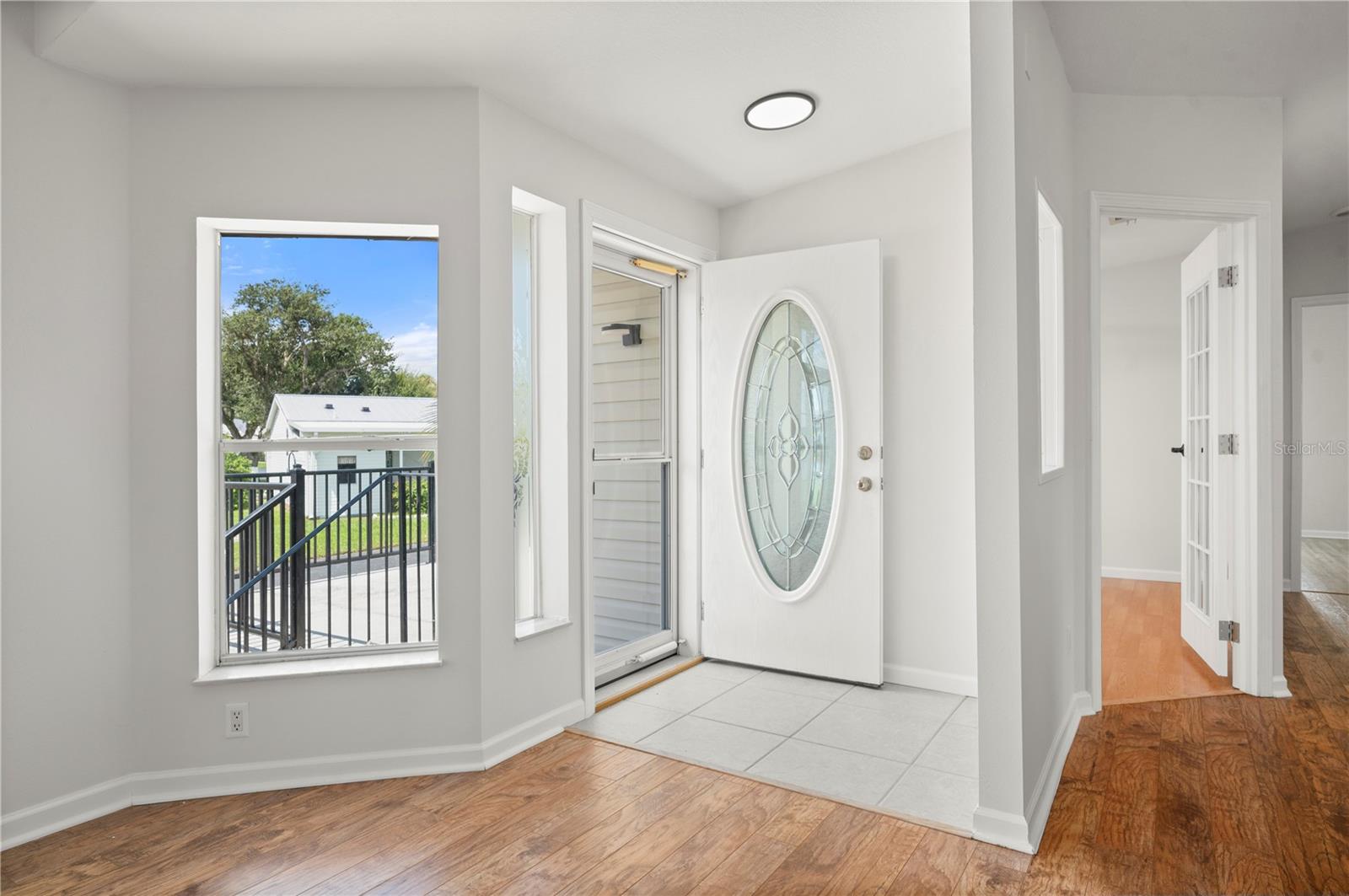 Image 6 of 62 For 1000 Kings Highway 111