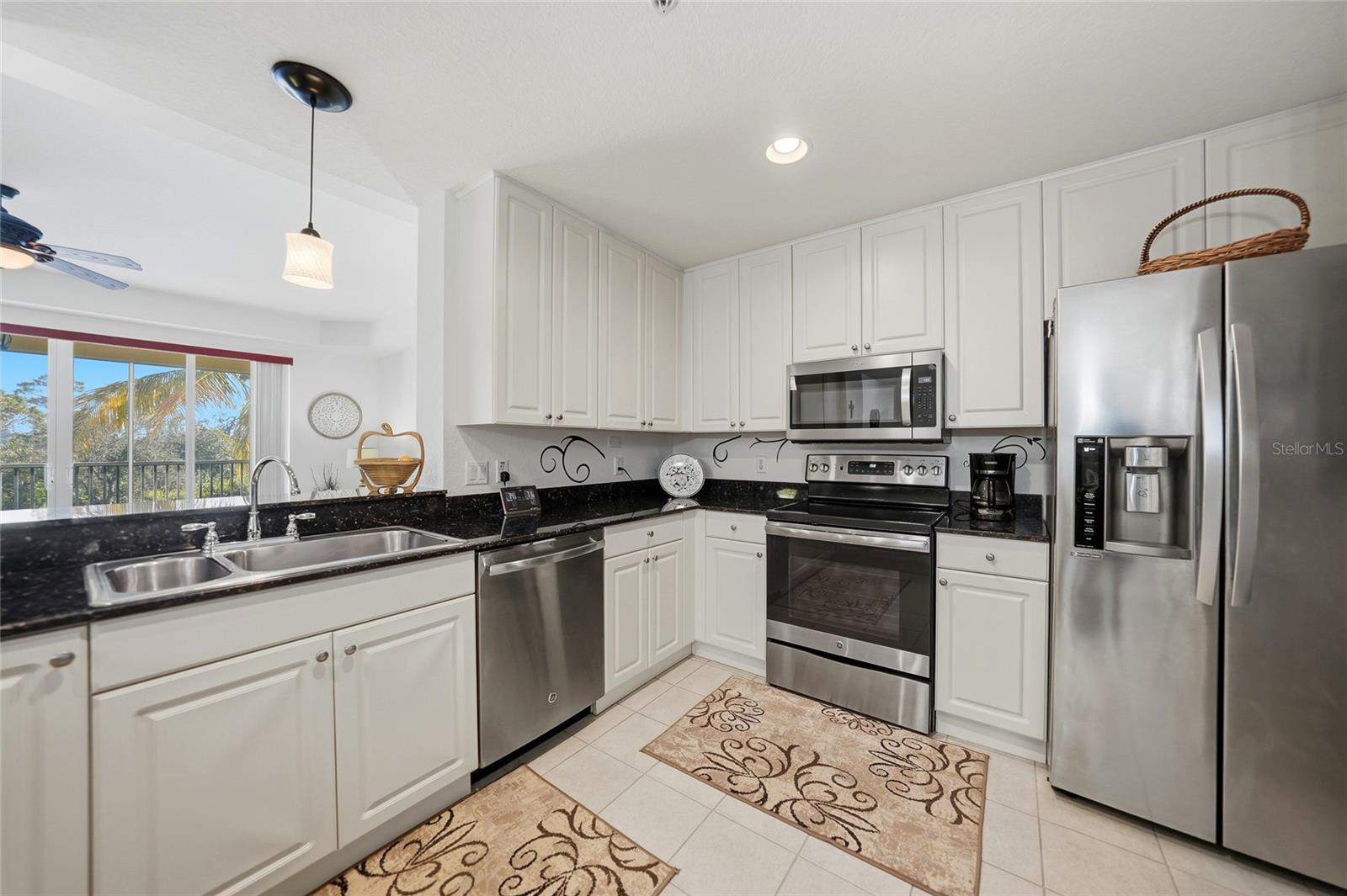 Image 11 of 53 For 255 End Drive 1308