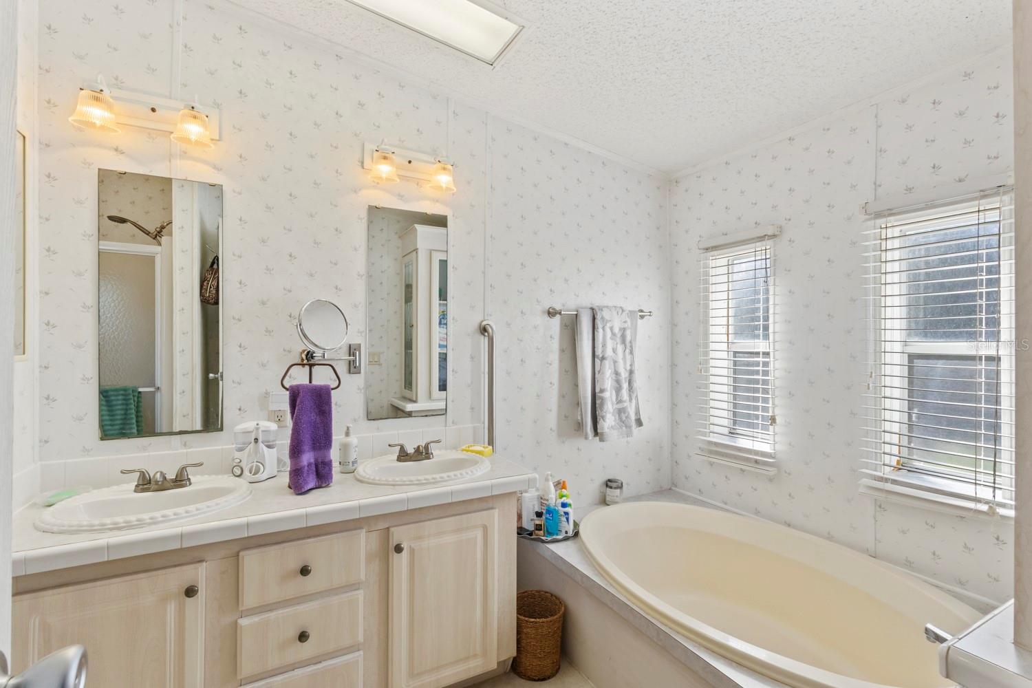 Image 11 of 39 For 29414 Pine Villa Circle