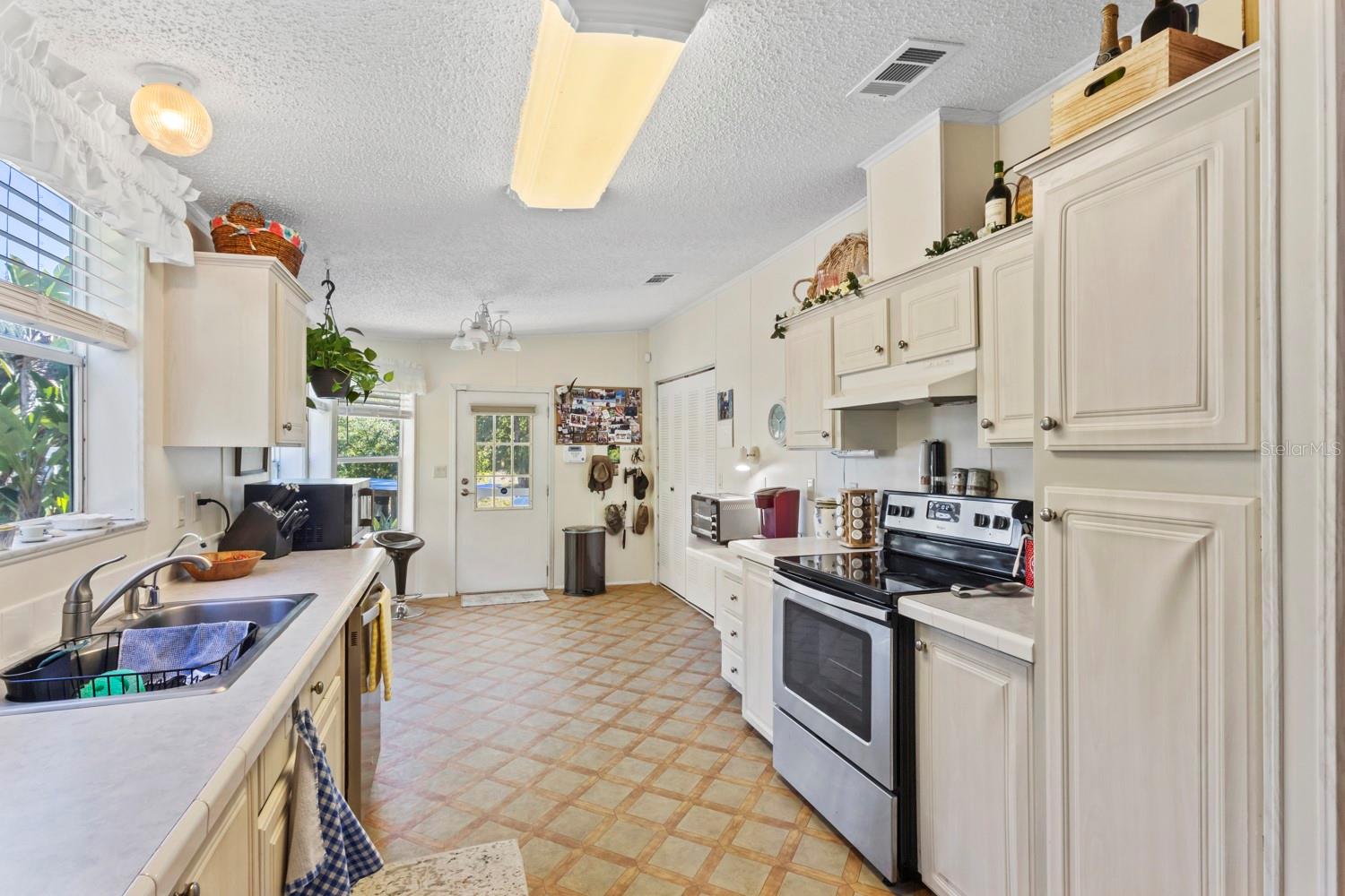 Image 5 of 39 For 29414 Pine Villa Circle