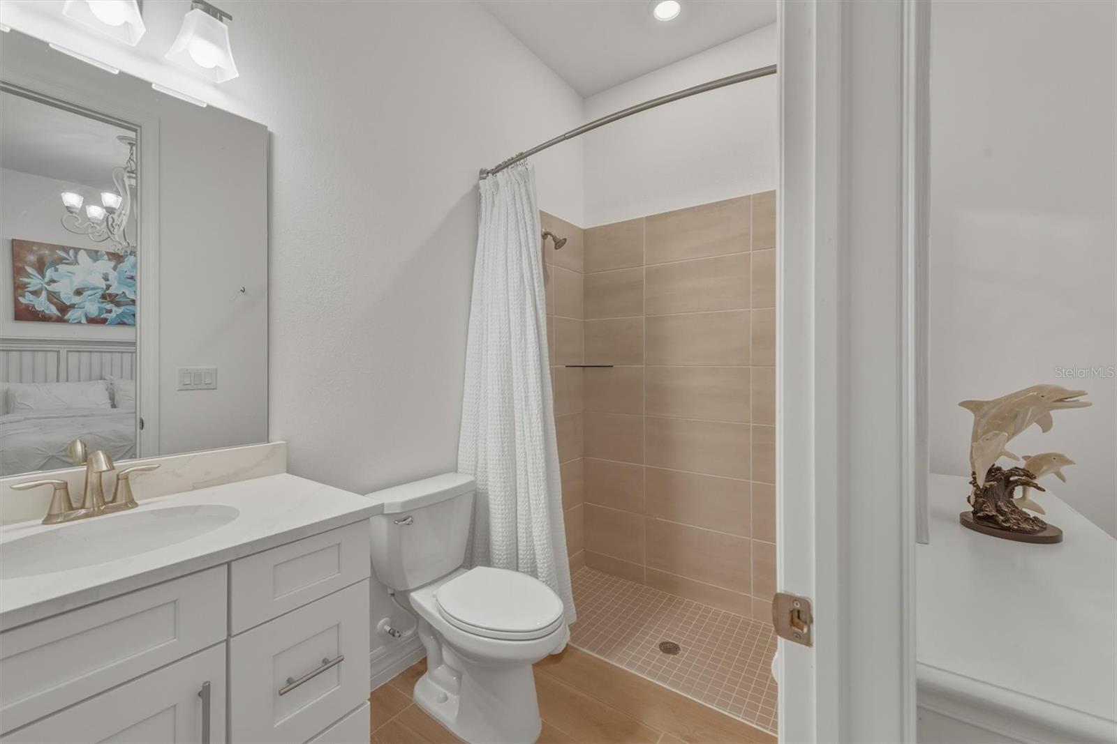 Image 22 of 57 For 13533 Blue Bay Circle