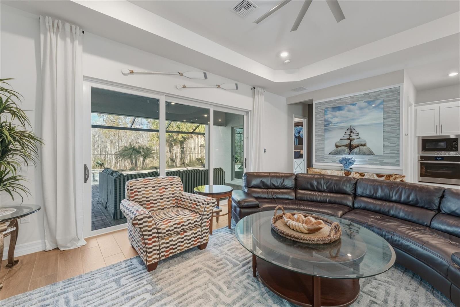 Image 32 of 57 For 13533 Blue Bay Circle