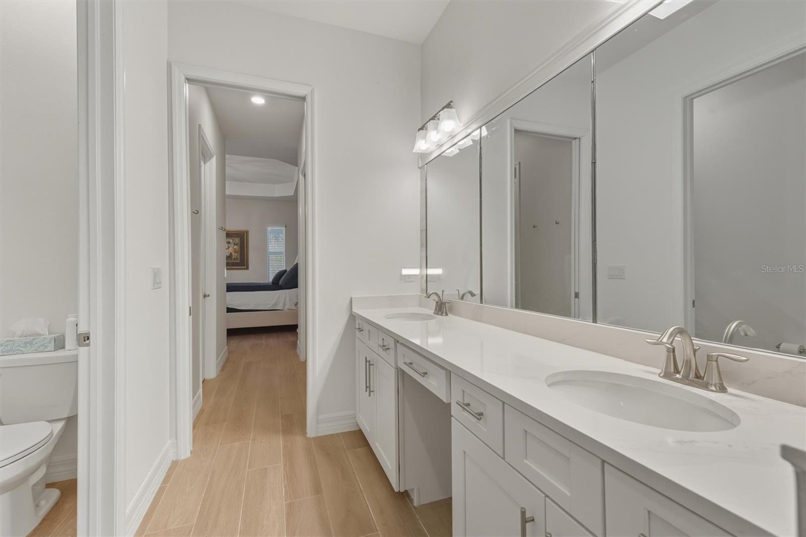 Image 39 of 57 For 13533 Blue Bay Circle