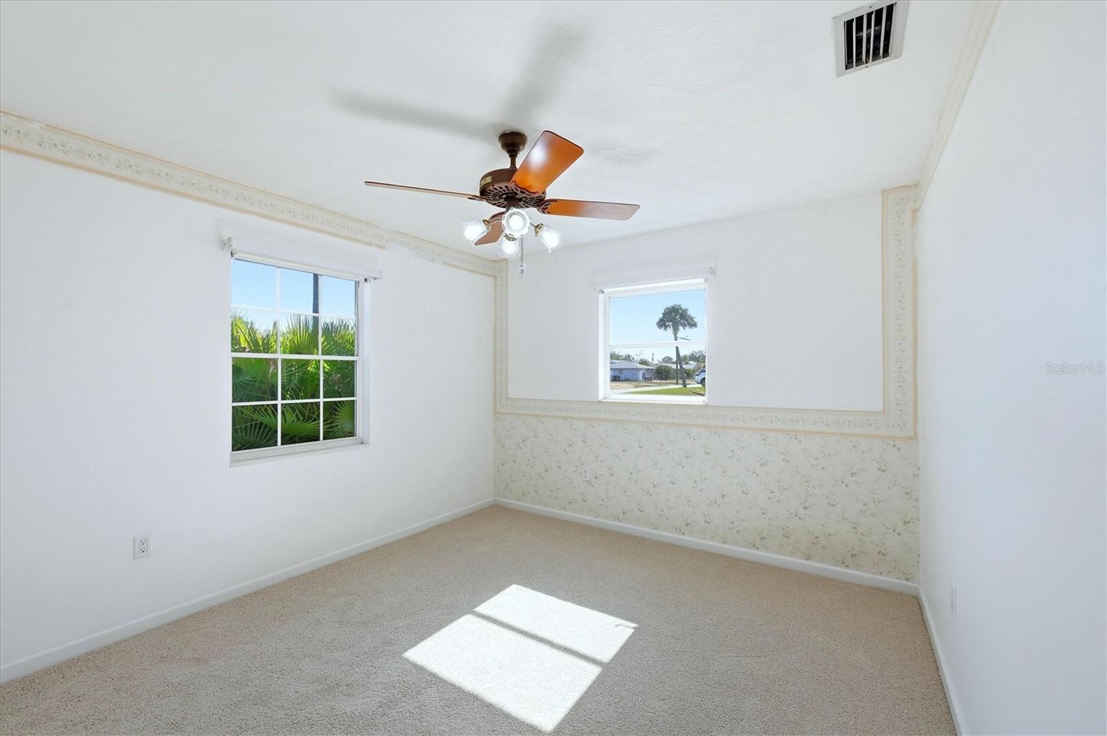 Image 15 of 51 For 270 Southland Road