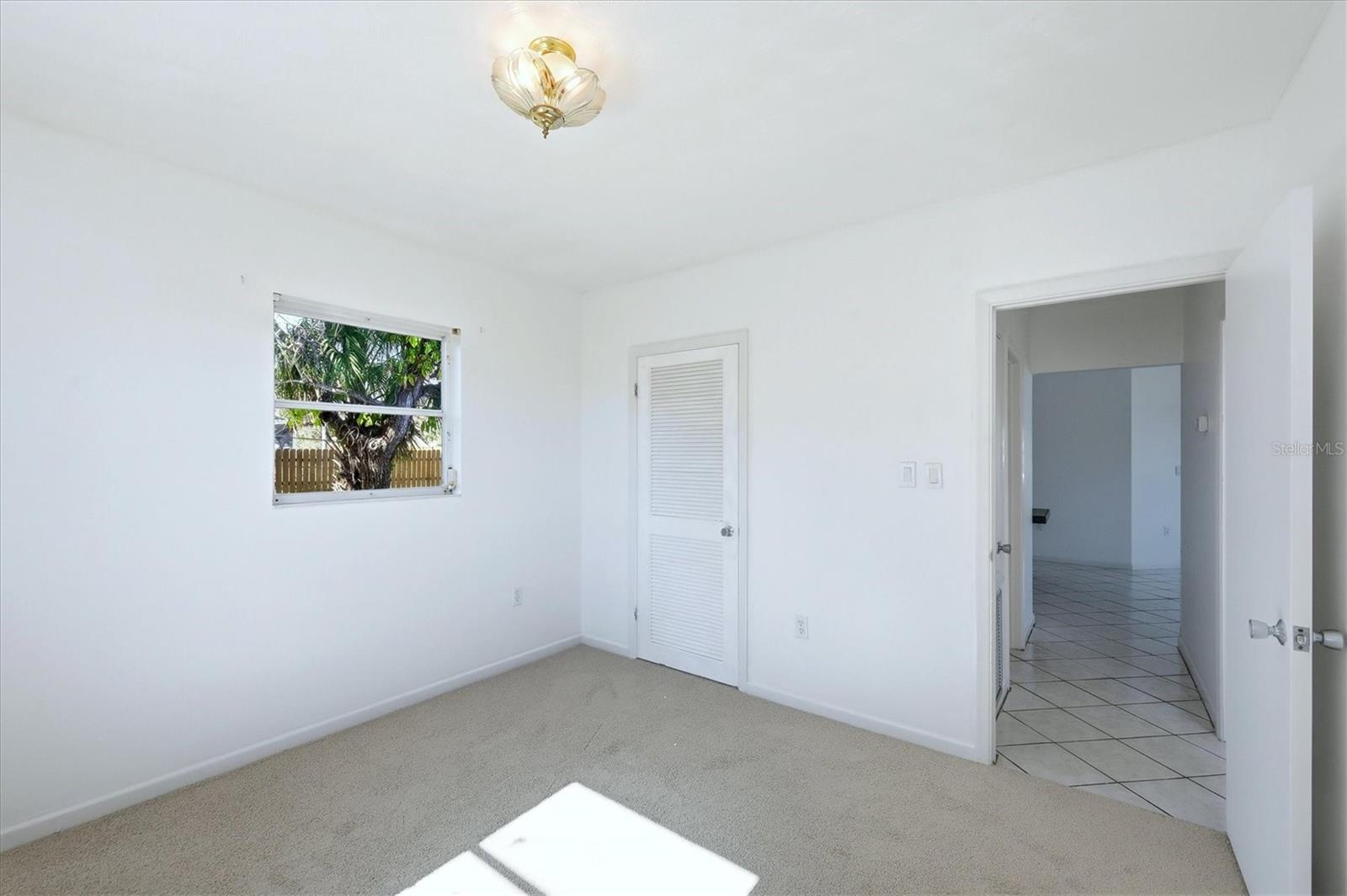 Image 17 of 51 For 270 Southland Road