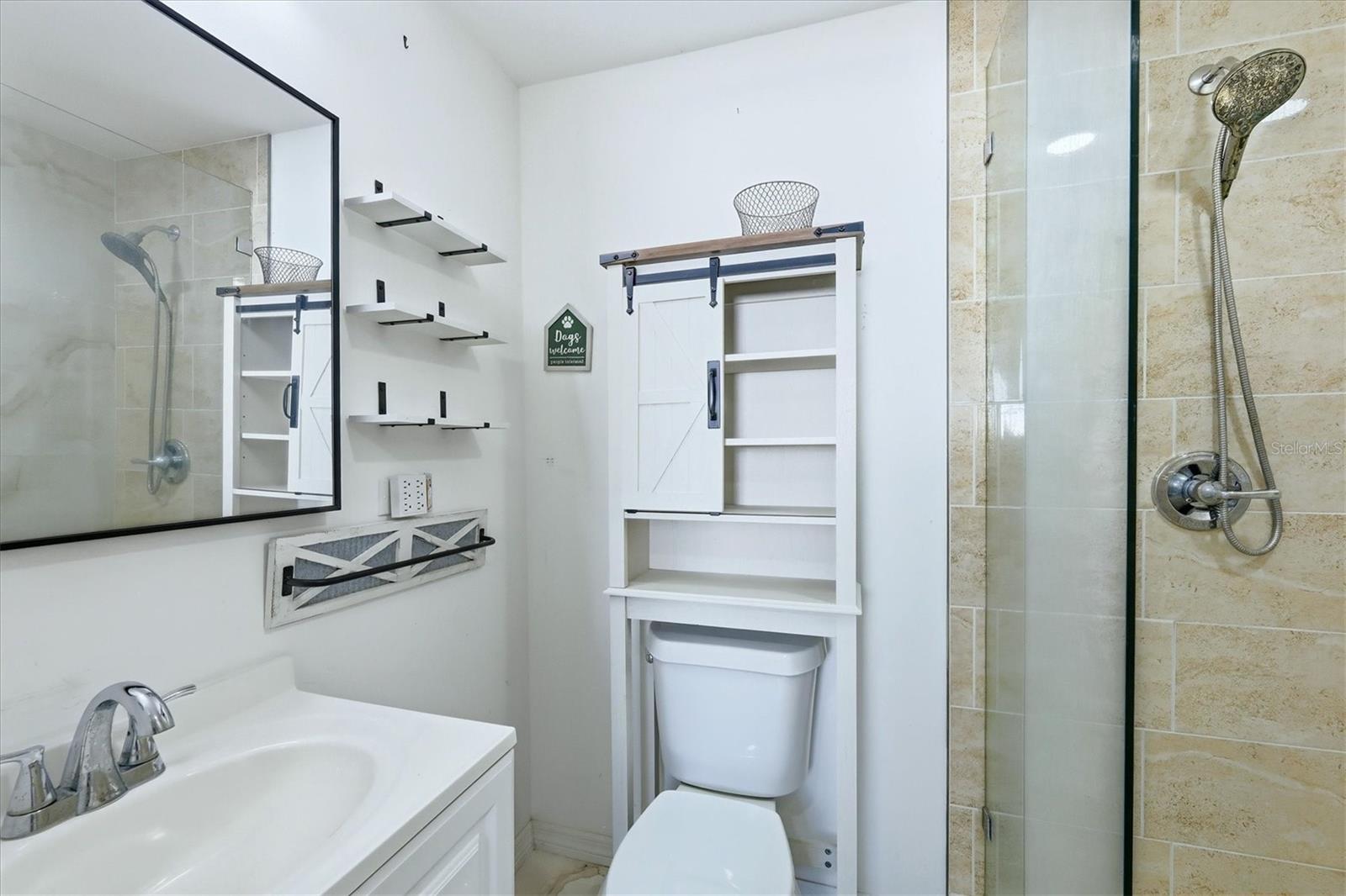 Image 23 of 51 For 270 Southland Road