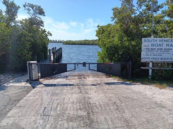 Image 37 of 51 For 270 Southland Road