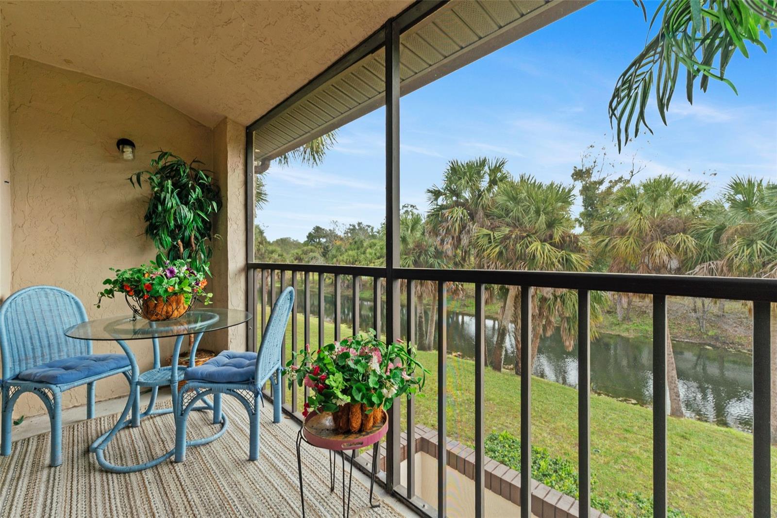 Image 20 of 36 For 19505 Quesada Avenue S208