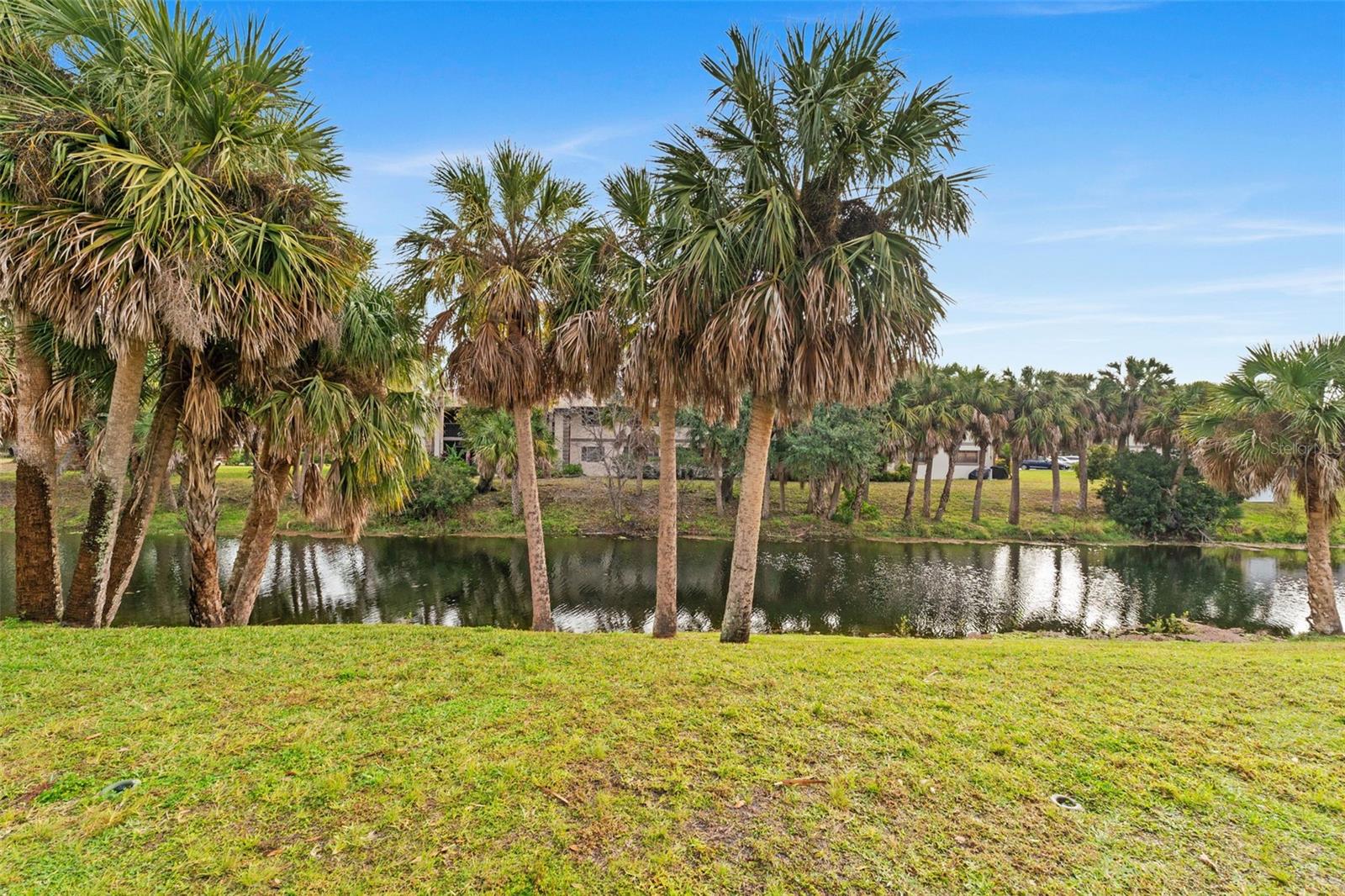 Image 22 of 36 For 19505 Quesada Avenue S208