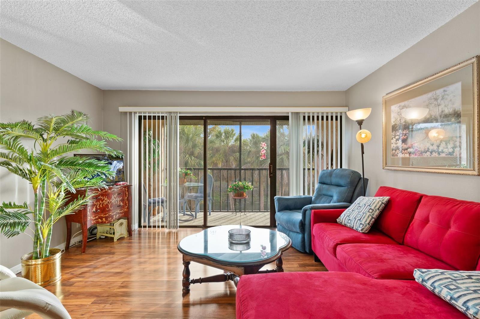 Image 7 of 36 For 19505 Quesada Avenue S208