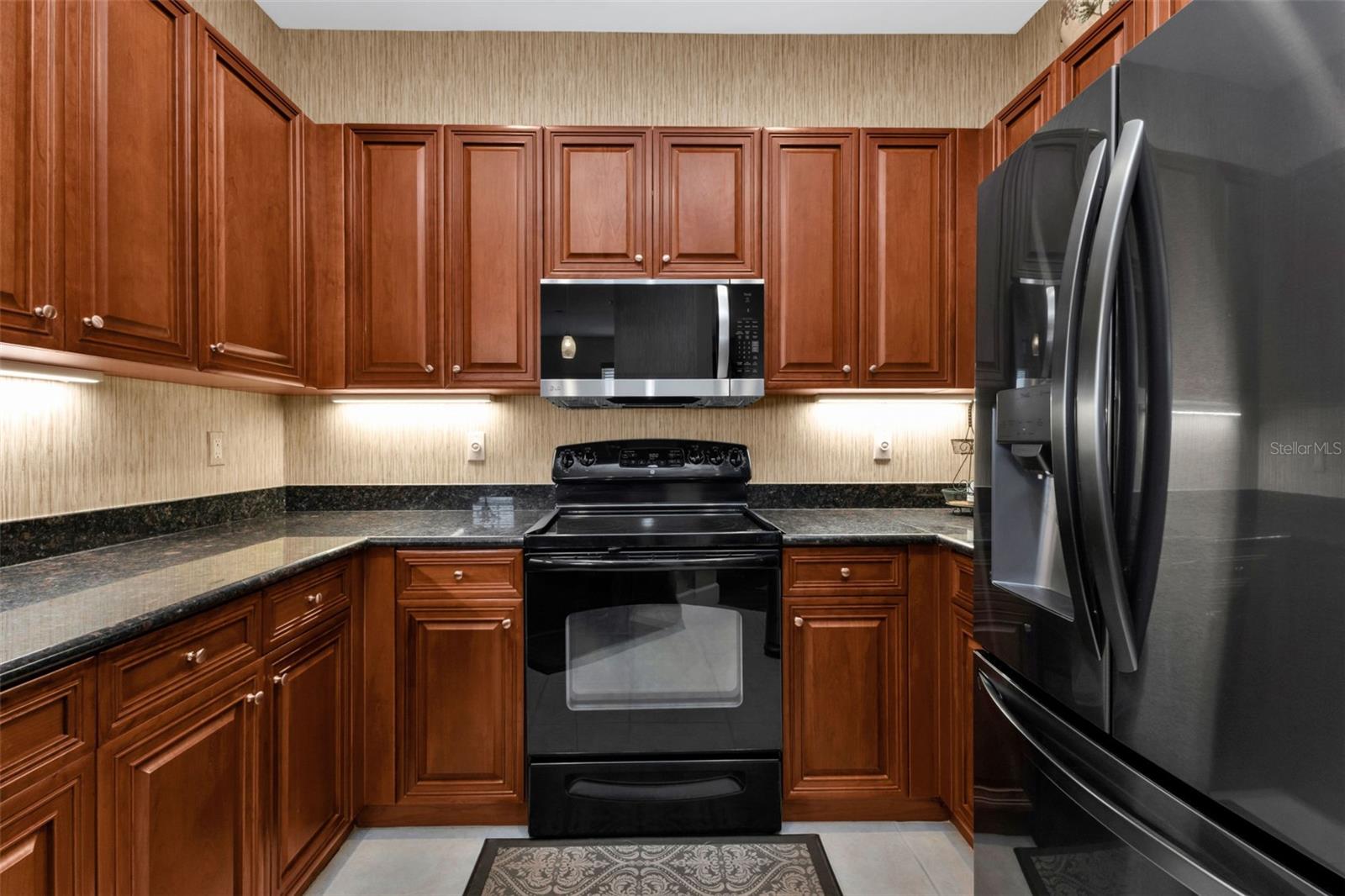 Image 14 of 44 For 17200 Acapulco Road 121