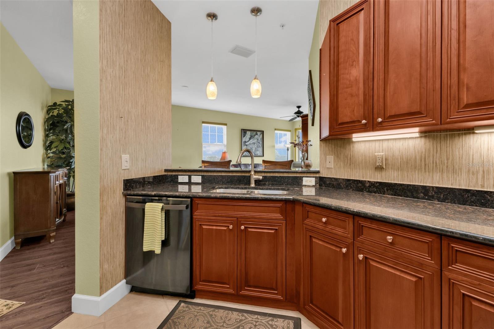 Image 15 of 44 For 17200 Acapulco Road 121