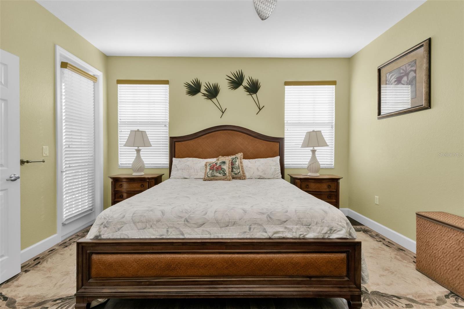 Image 17 of 44 For 17200 Acapulco Road 121