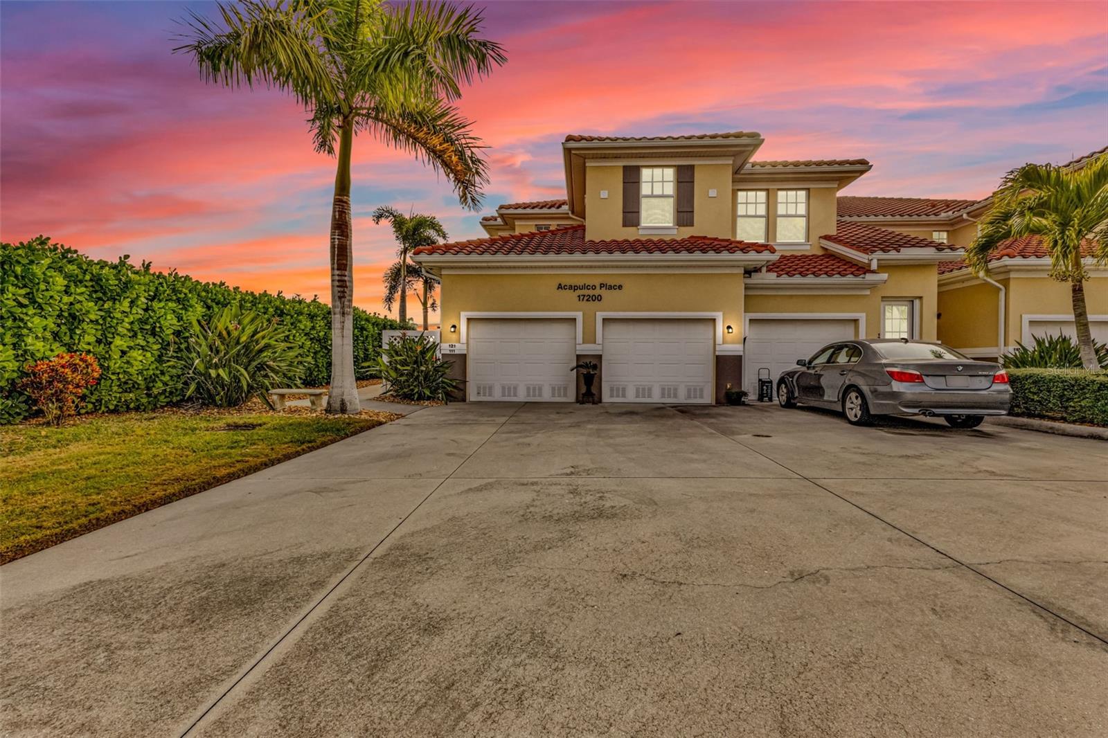 Image 3 of 44 For 17200 Acapulco Road 121