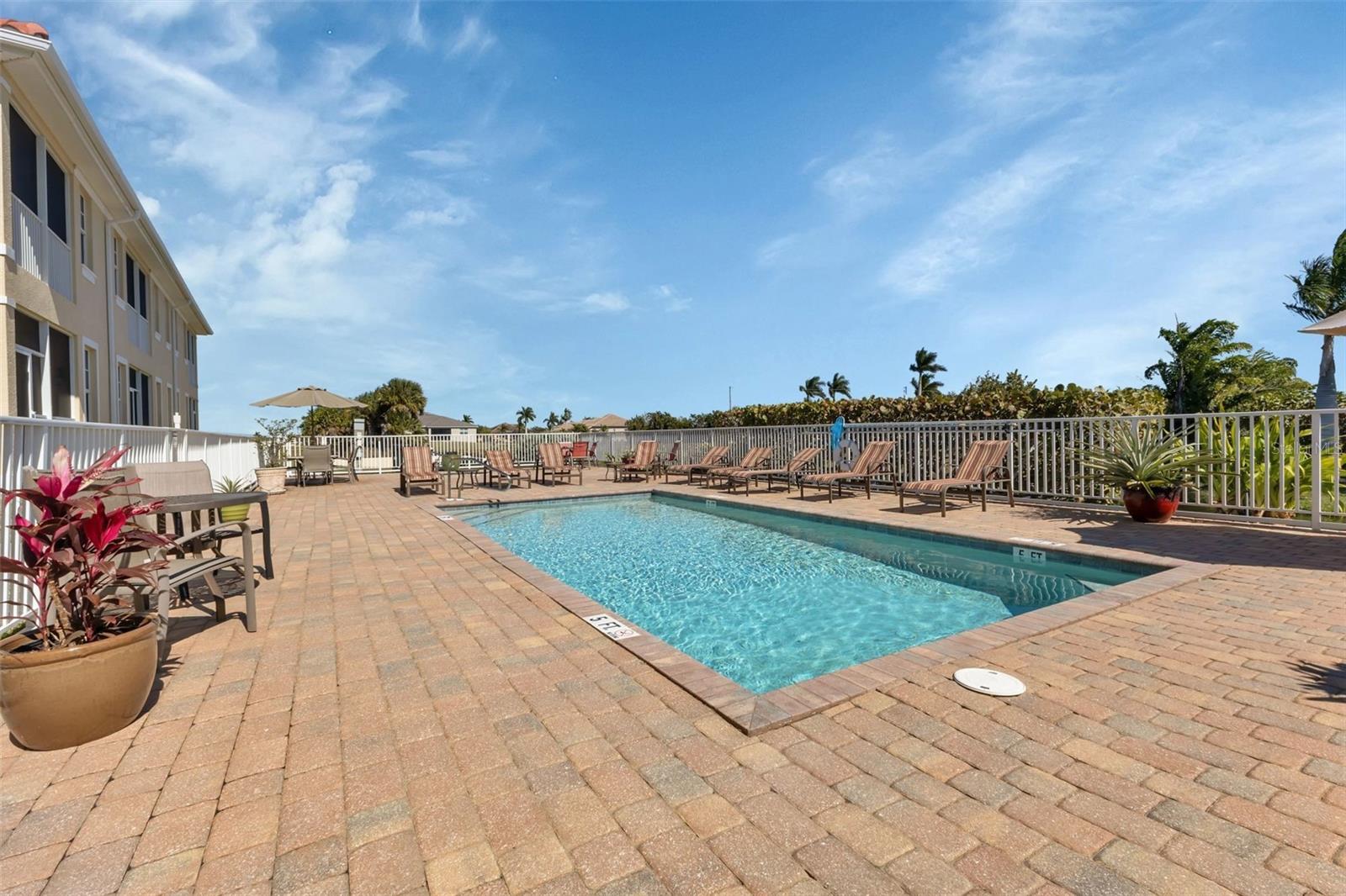 Image 33 of 44 For 17200 Acapulco Road 121