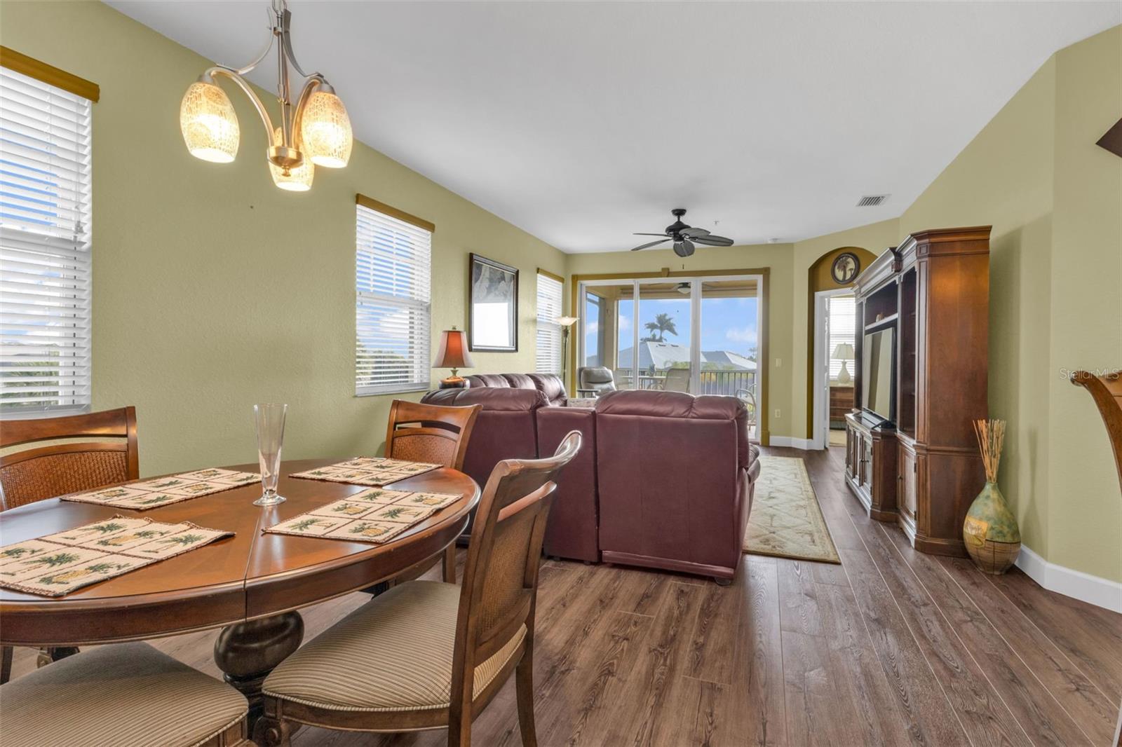 Image 8 of 44 For 17200 Acapulco Road 121