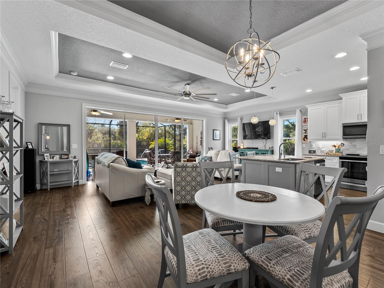 Image 10 of 67 For 5695 Lavender Avenue