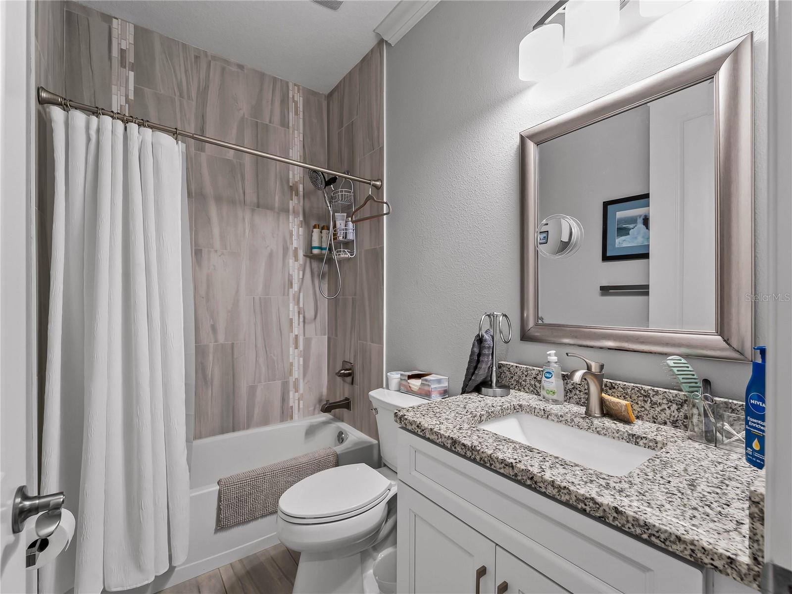 Image 20 of 67 For 5695 Lavender Avenue