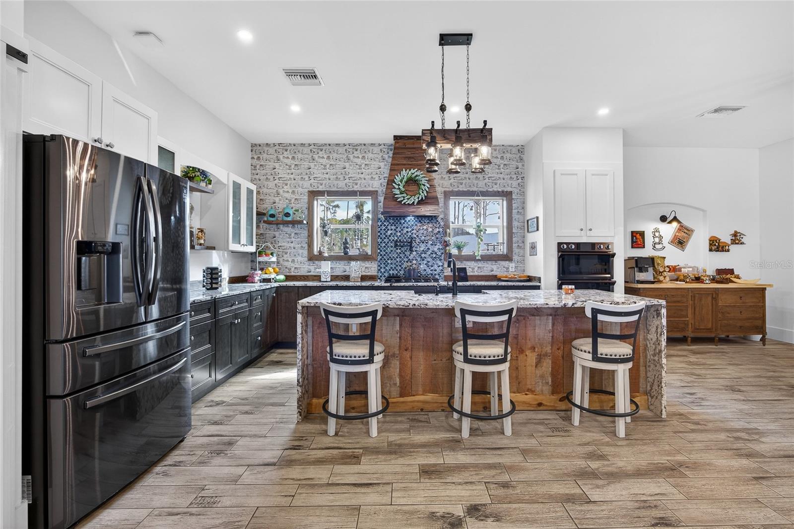 Image 13 of 51 For 2503 Digby Court