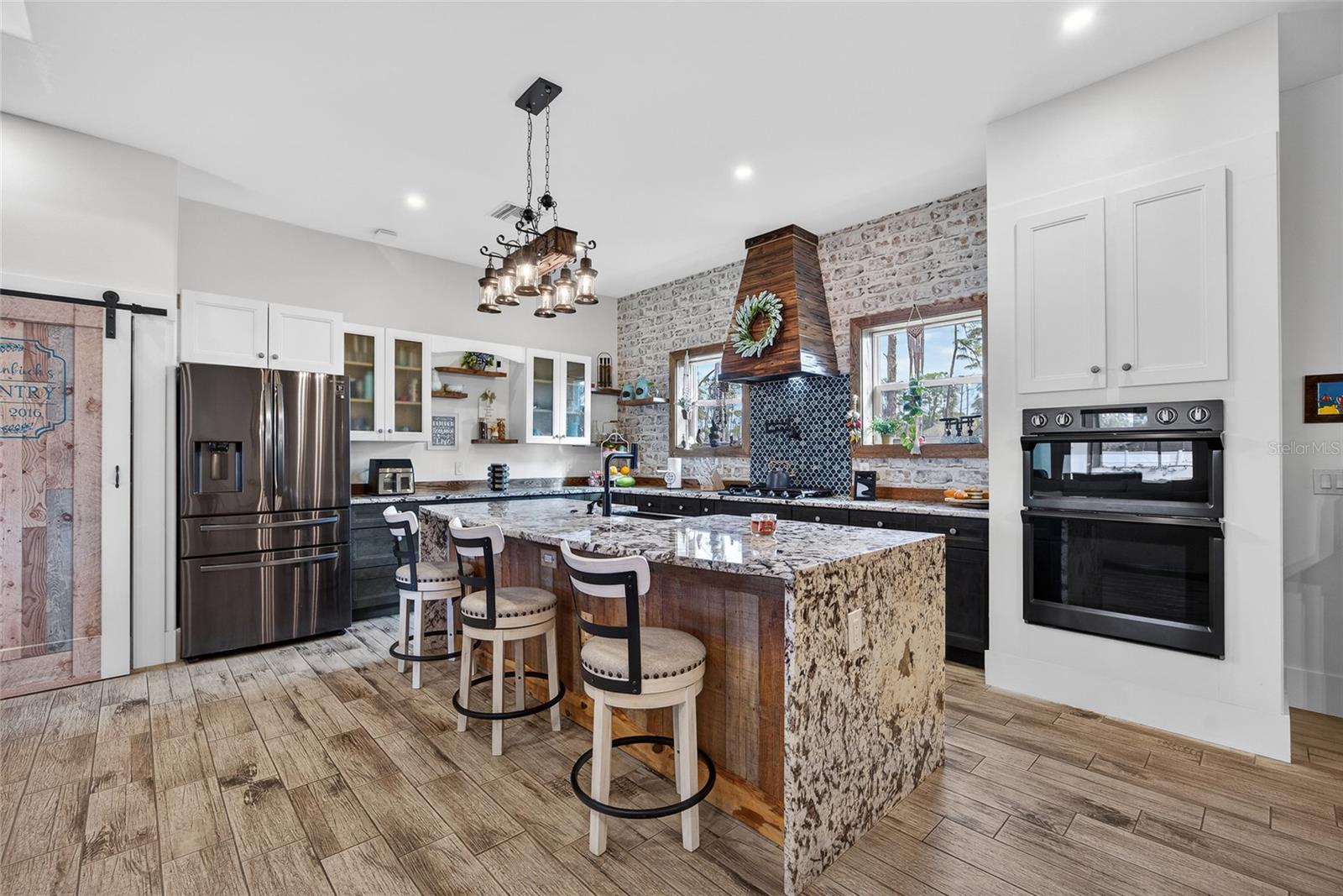 Image 14 of 51 For 2503 Digby Court