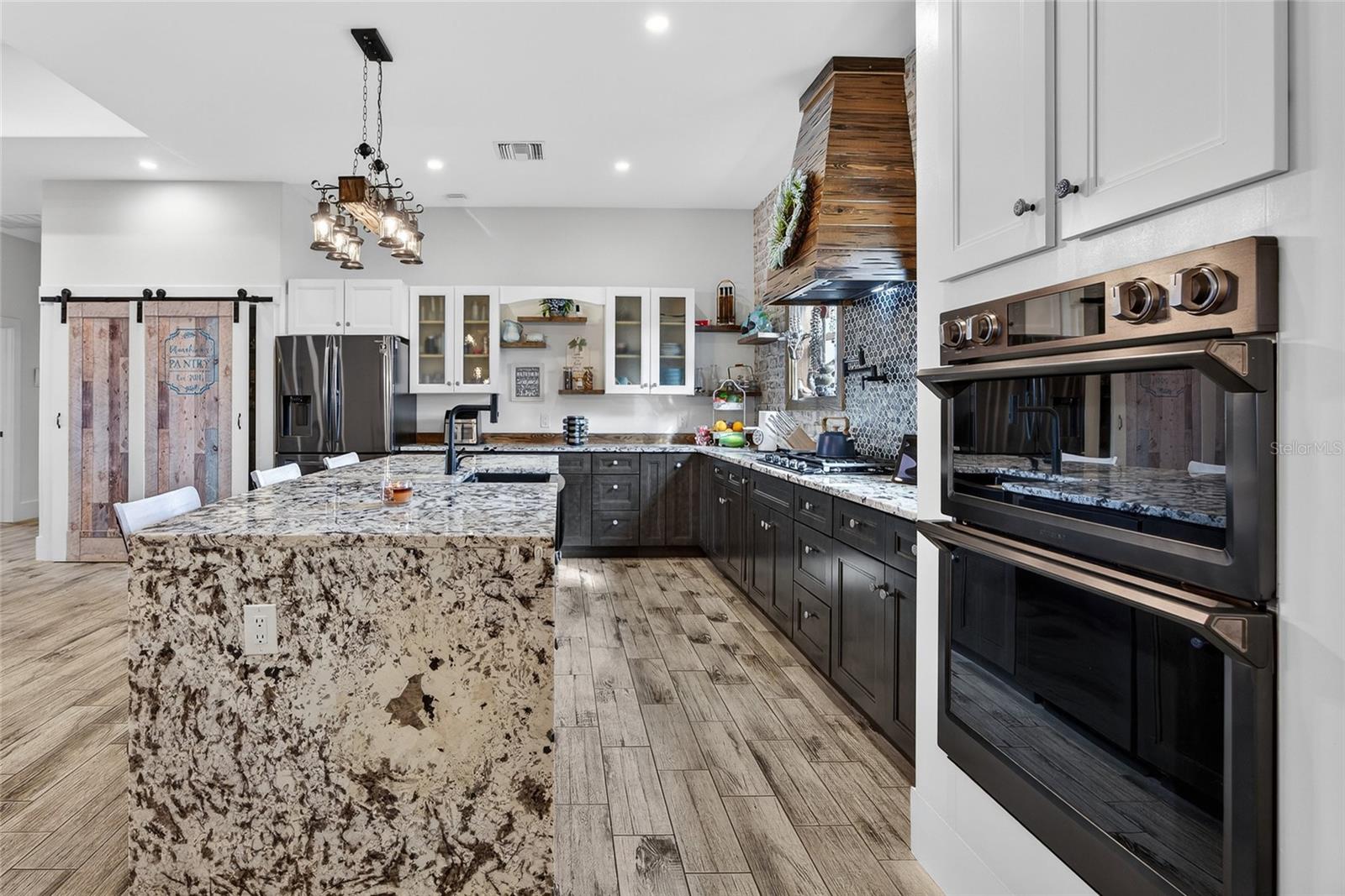 Image 15 of 51 For 2503 Digby Court