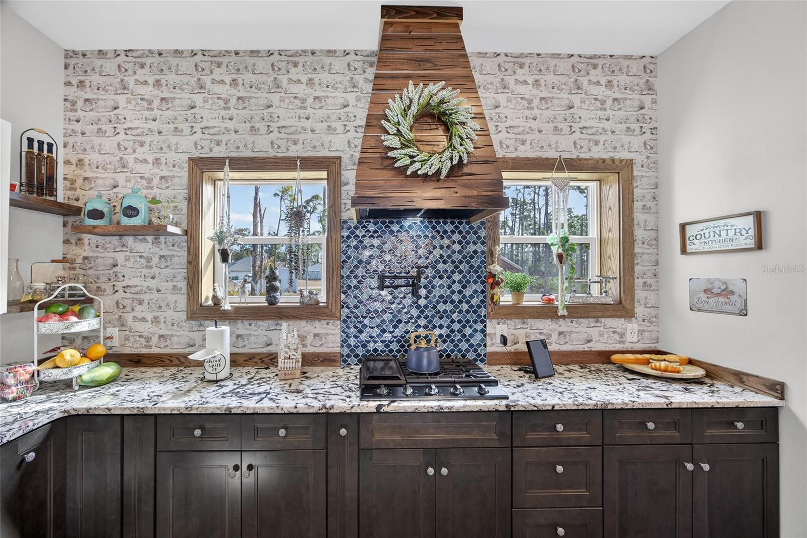 Image 17 of 51 For 2503 Digby Court