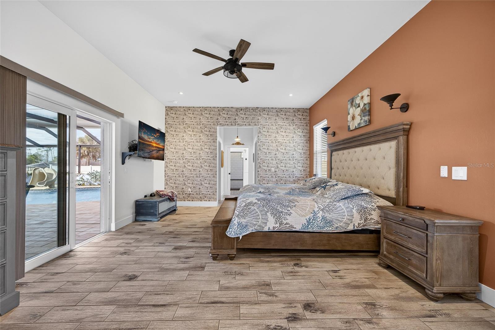 Image 20 of 51 For 2503 Digby Court