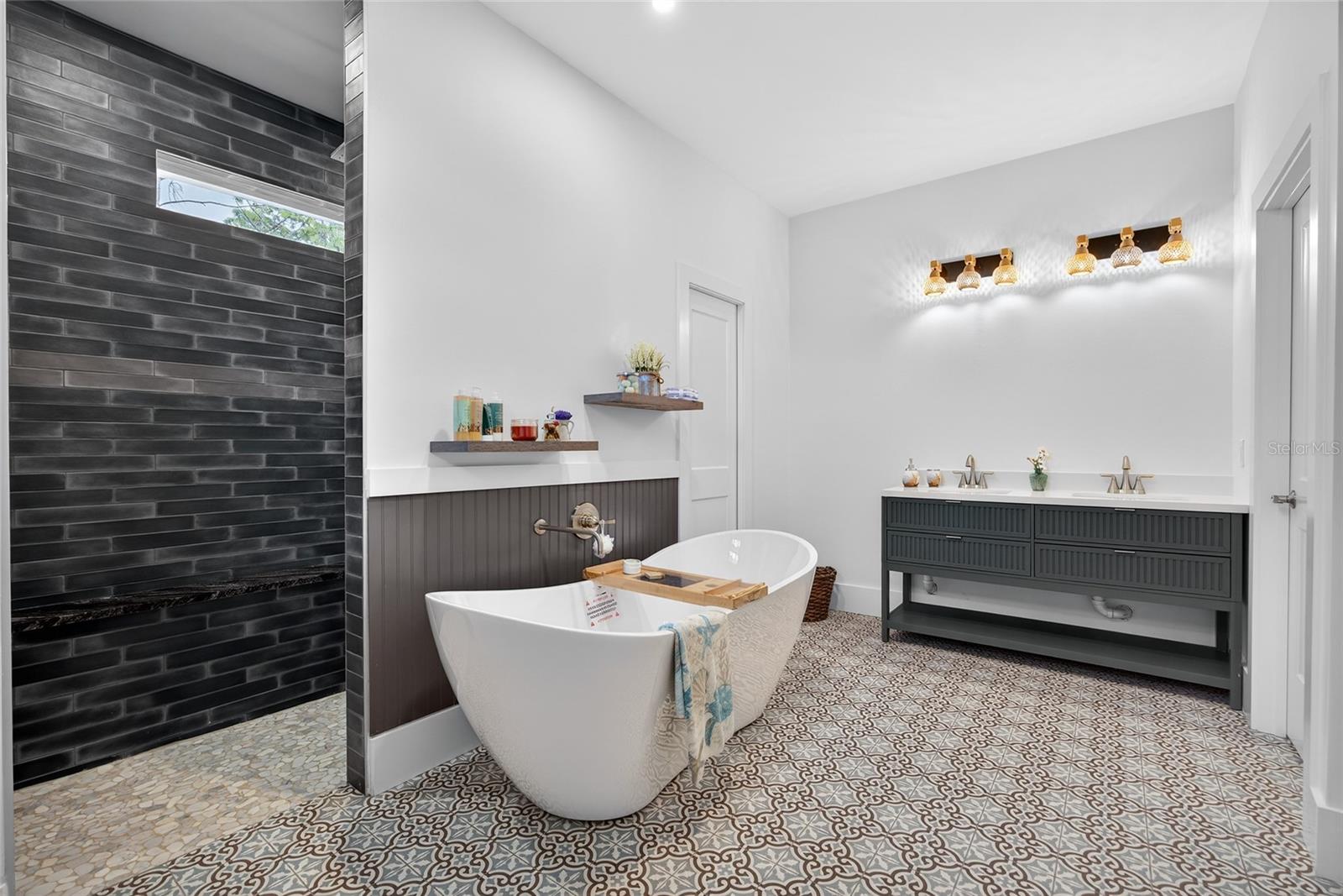 Image 17 of 43 For 14192 Riseley Avenue