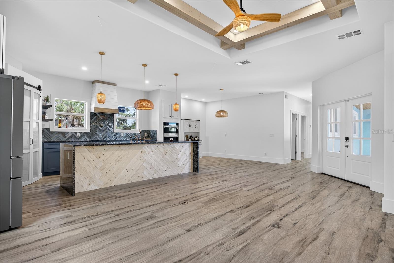 Image 5 of 43 For 14192 Riseley Avenue