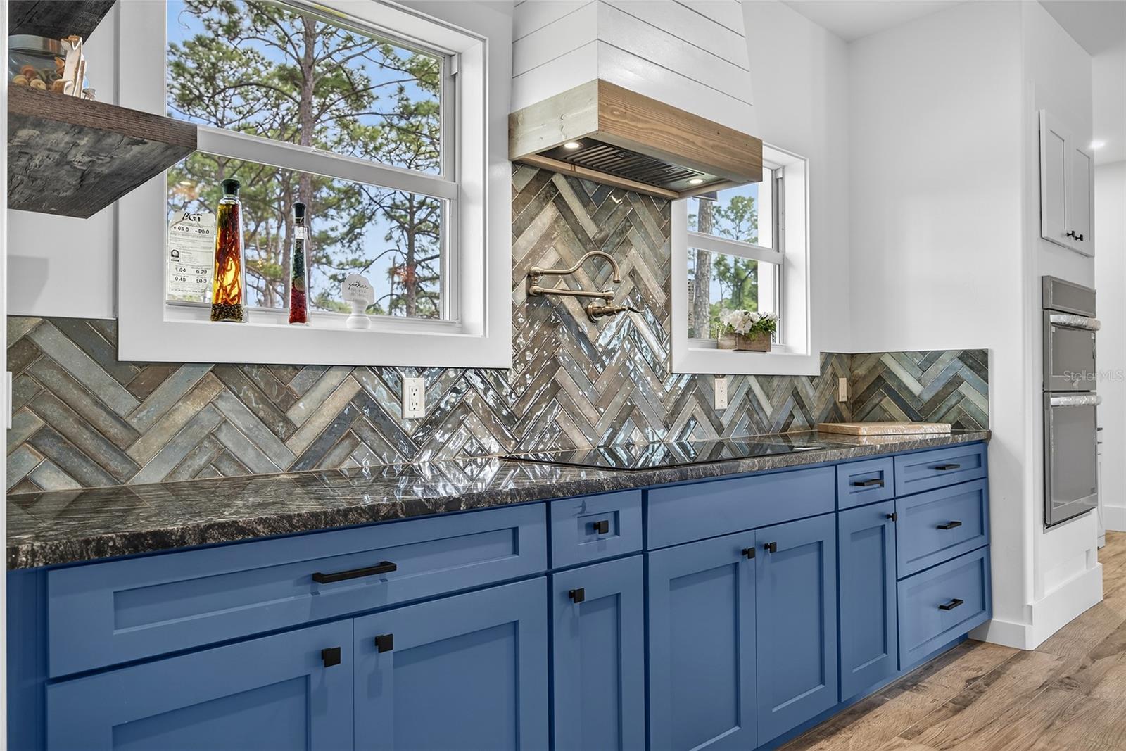 Image 9 of 43 For 14192 Riseley Avenue