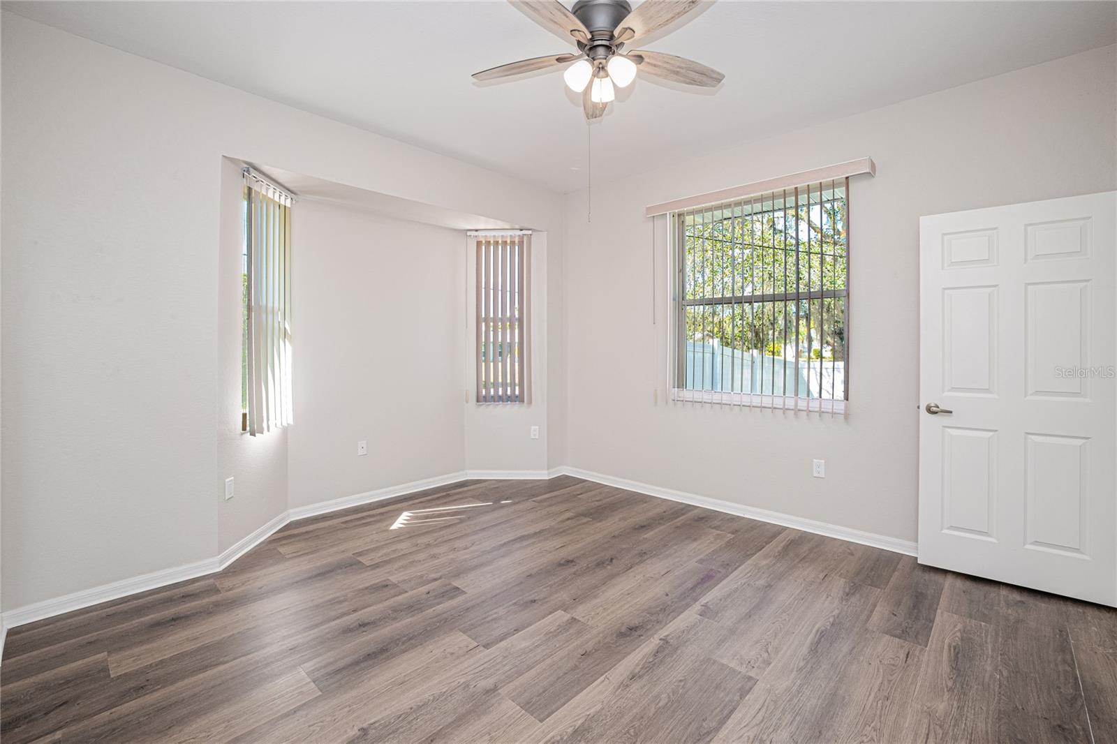 Image 29 of 53 For 1345 Sheehan Boulevard