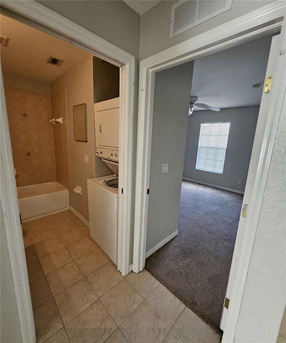 Image 21 of 35 For 4545-4547 26th Street Sw