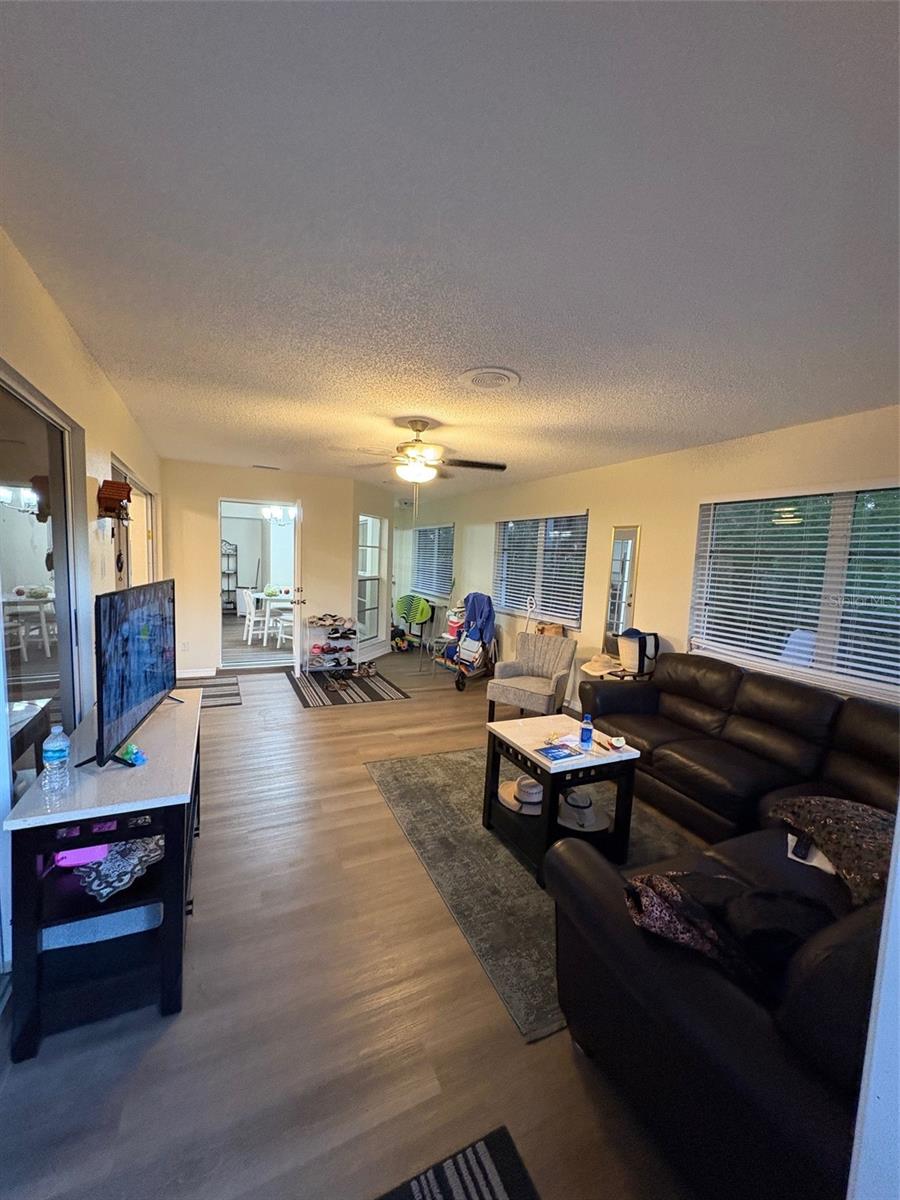 Image 11 of 33 For 12123 Genoa Street