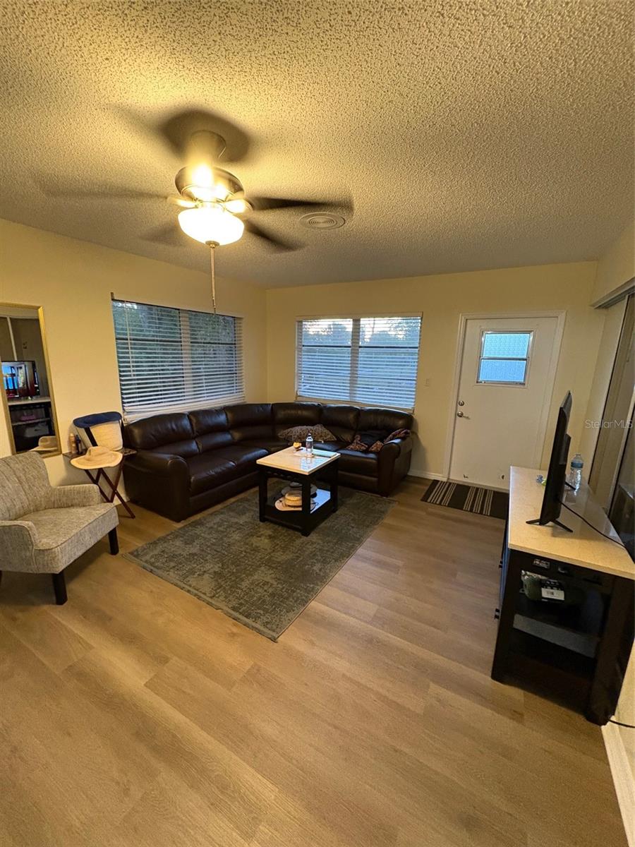 Image 21 of 33 For 12123 Genoa Street