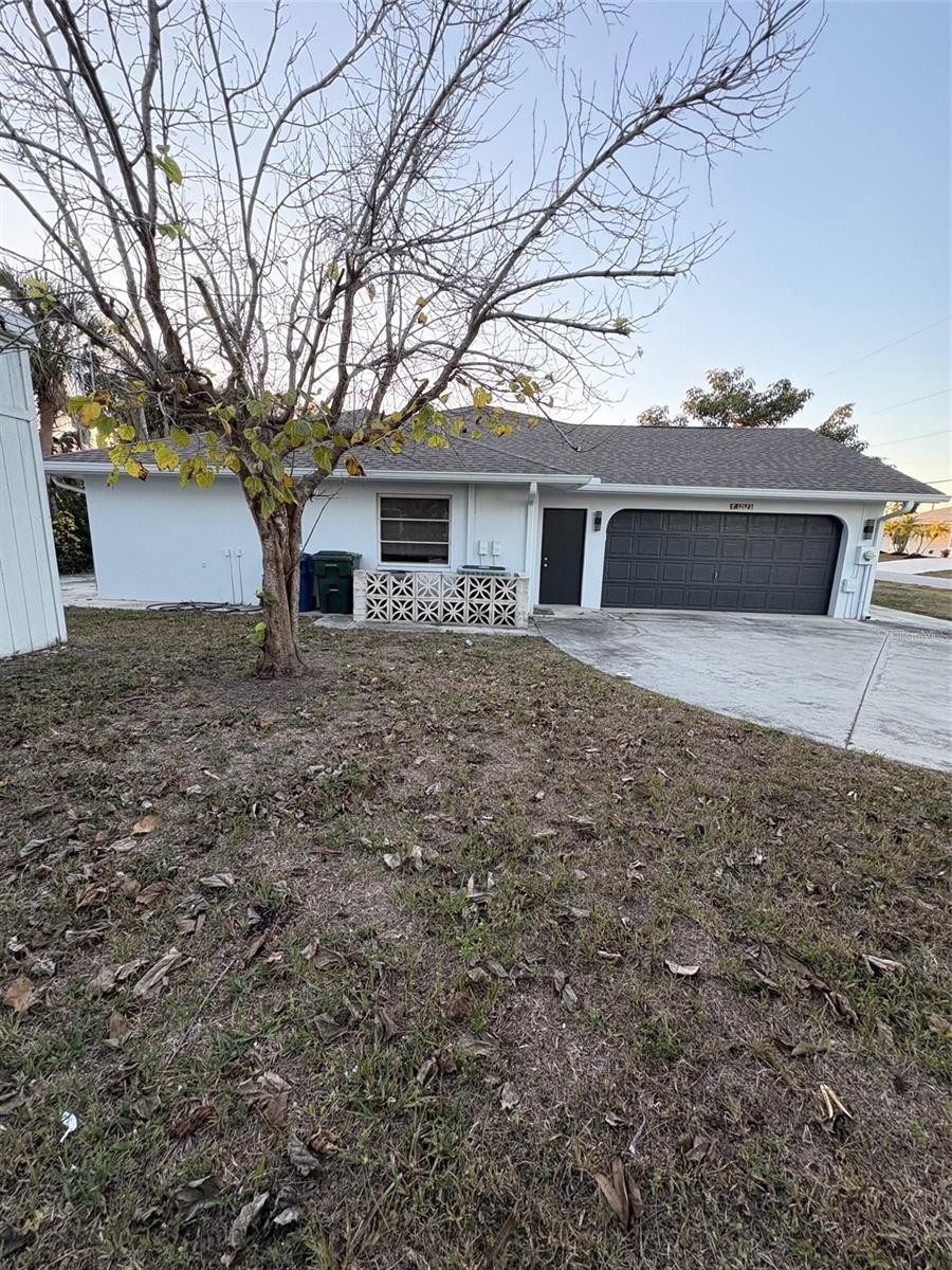 Image 7 of 33 For 12123 Genoa Street