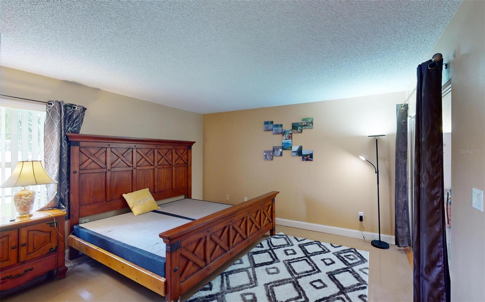 Image 15 of 41 For 2320 Alton Road