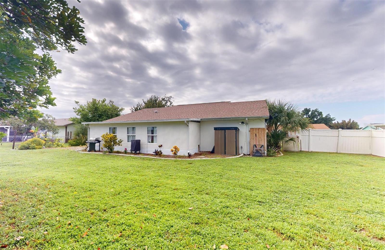 Image 32 of 41 For 2320 Alton Road