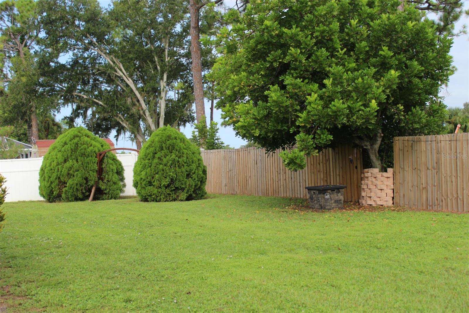 Image 36 of 41 For 2320 Alton Road