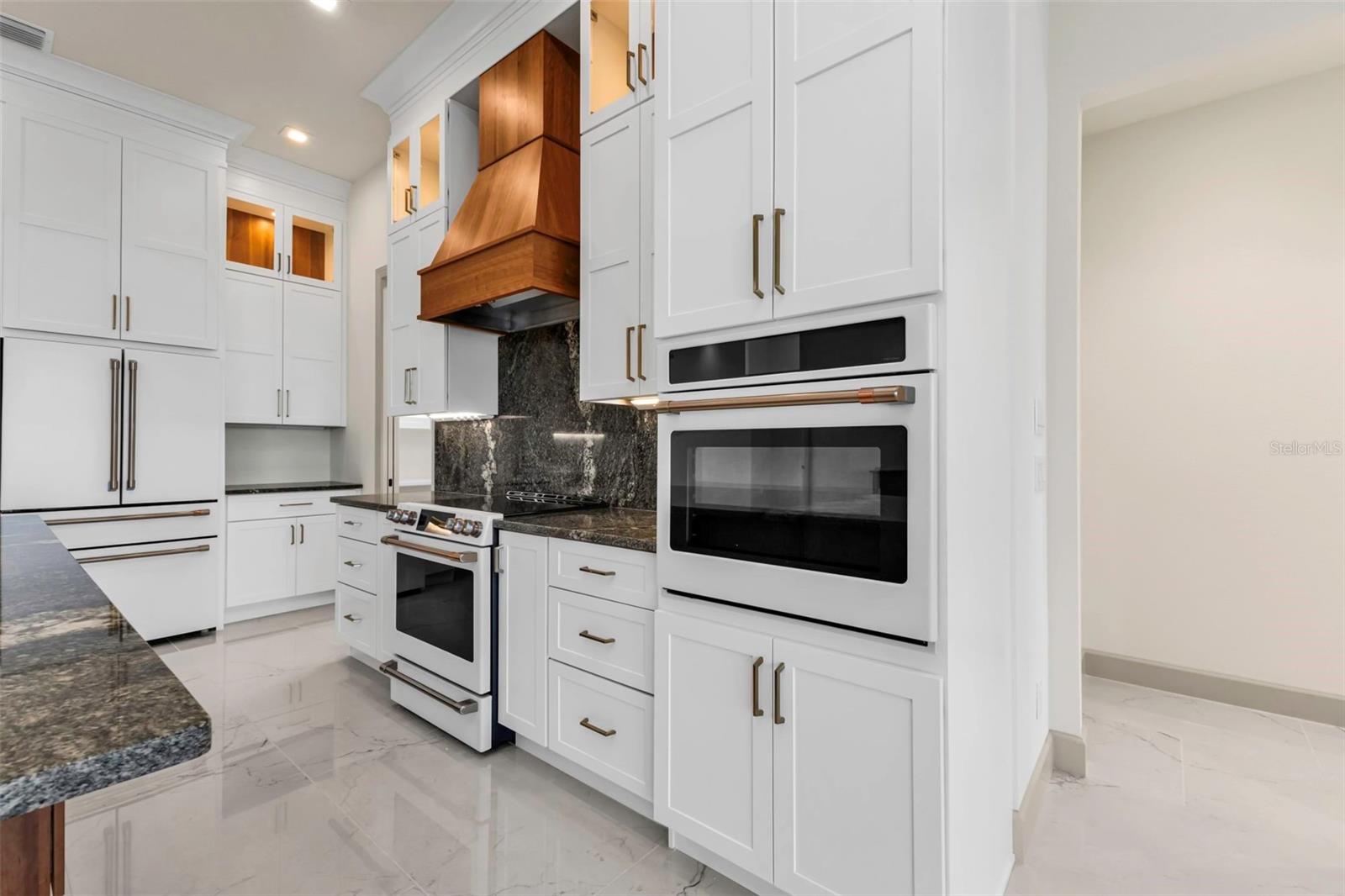 Image 12 of 56 For 735 Santa Margerita Lane